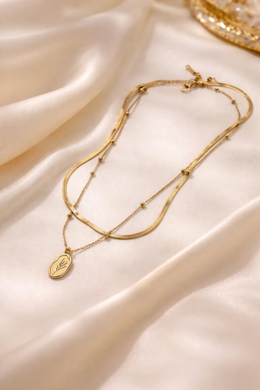 Eliora Leaf Pendant Necklace